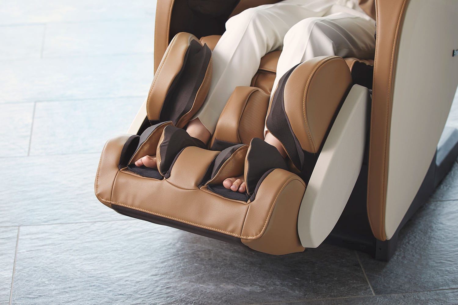Panasonic MAF1 Zero Gravity Compact Full Body Massage Chair